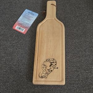 Disney Frozen II Wine Bottle-shaped Charcutterie Board